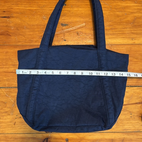 Baggu Mini Cloud Bag in Navy Blue - Picture 11 of 12